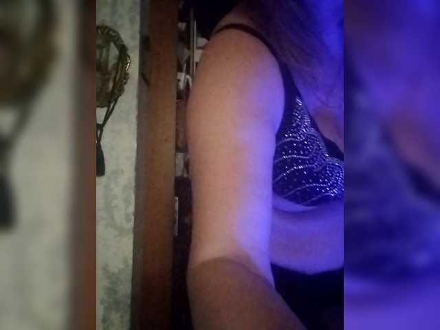 Natalisha-1 live cam on BongaCams