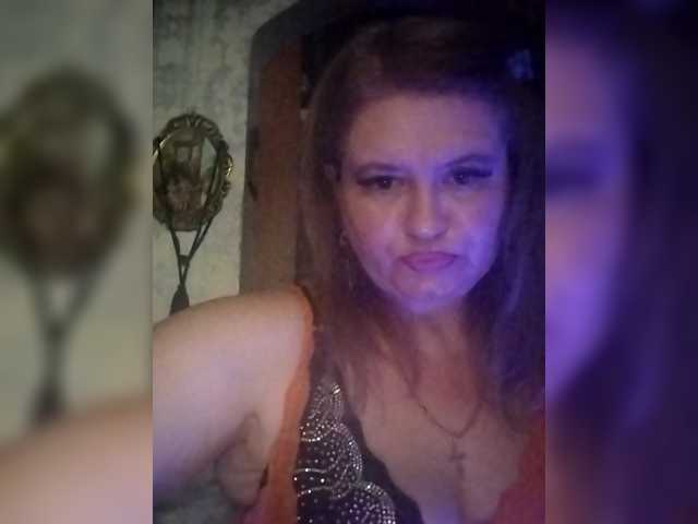Natalisha-1, en directo ahora en BongaCams