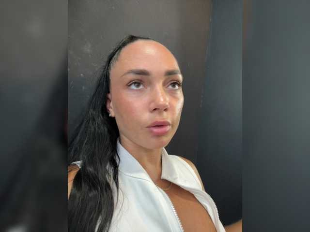 BabyTata211 live cam on BongaCams