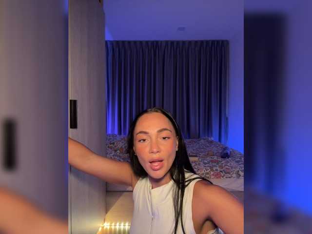 BabyTata211 live cam on BongaCams