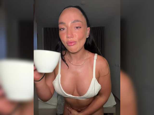 BabyTata211 Nude Live Sex Shows