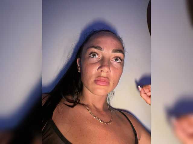 BabyTata211 live cam on BongaCams