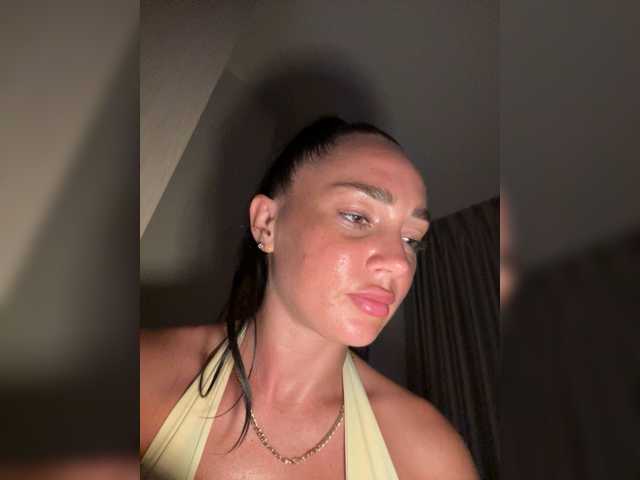 BabyTata211 live cam on BongaCams