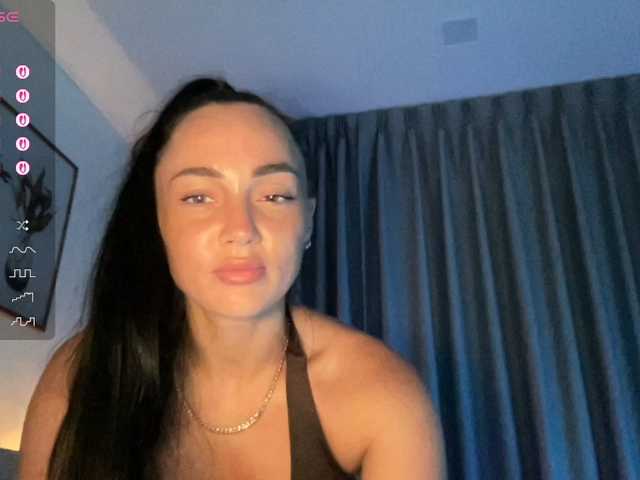 BabyTati21 live cam preview