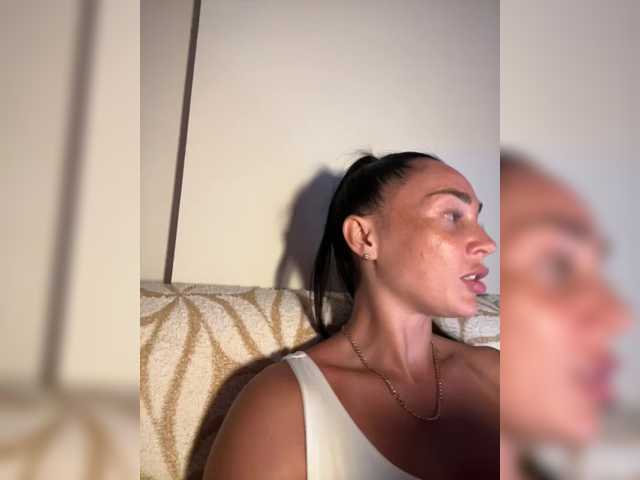 BabyTata211 live cam on BongaCams