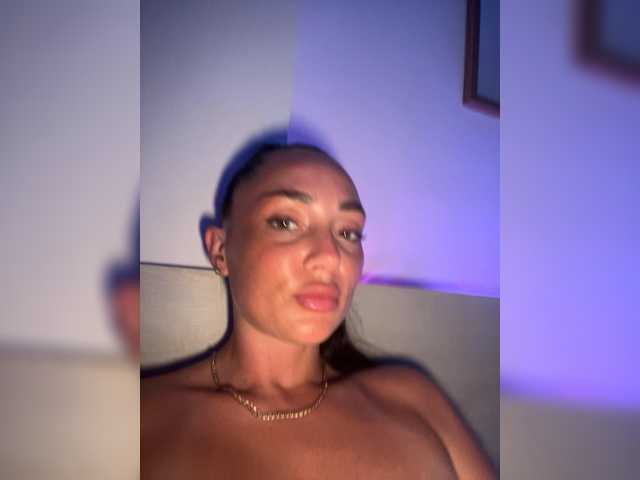 BabyTata211, live now on BongaCams