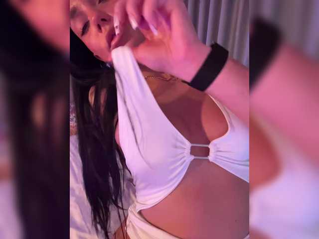 BabyTata211 live cam on BongaCams