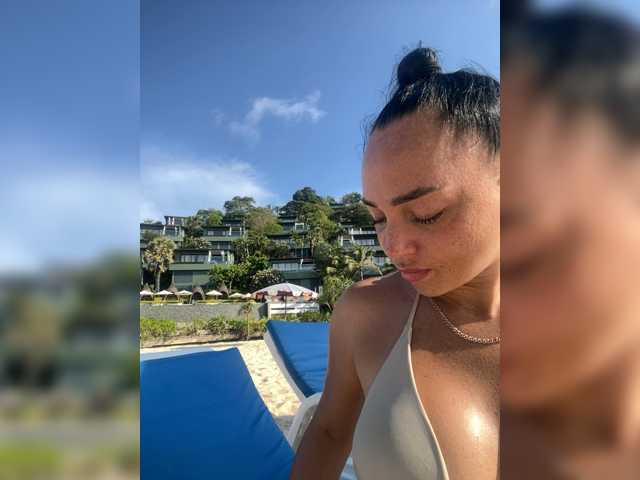 BabyTata211 live cam on BongaCams