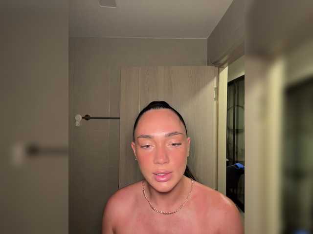 BabyTati21 live cam preview