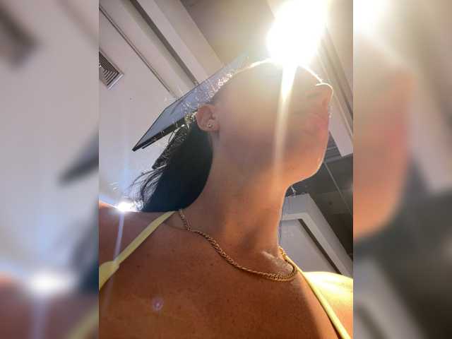 BabyTata211 live cam on BongaCams