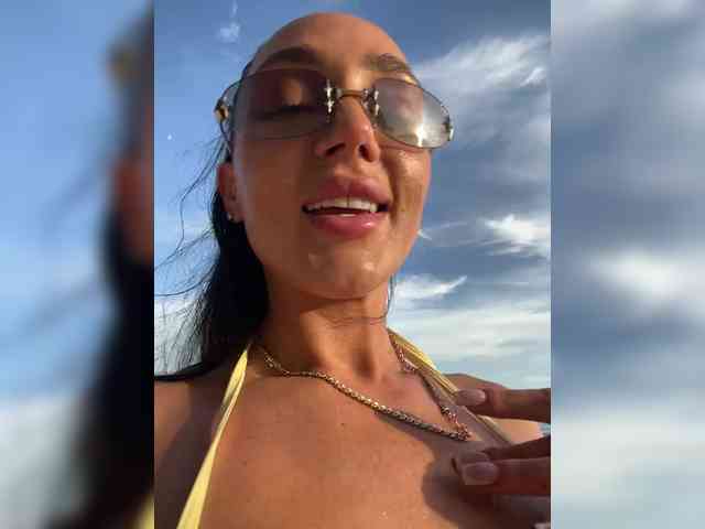 BabyTati21 webcam