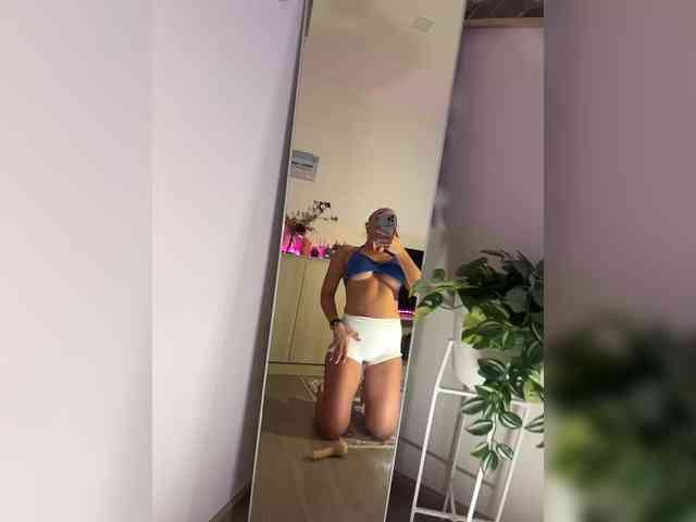 BabyTati21 webcam