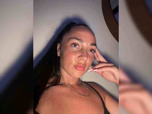BabyTati21 webcam