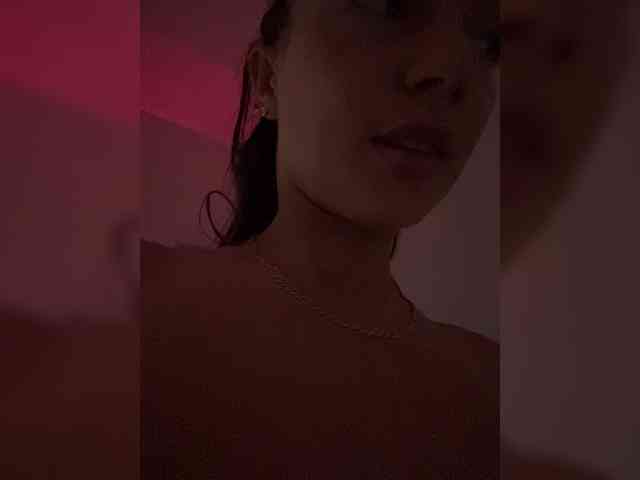 BabyTati21 webcam