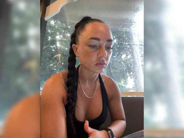 BabyTata211 Live Webcam on BongaCams