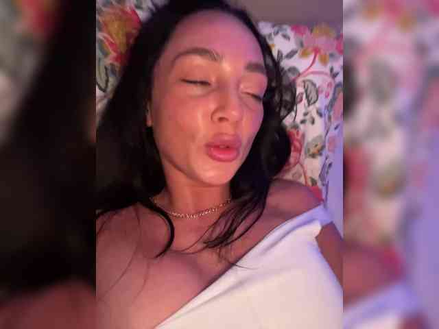 BabyTati21 webcam