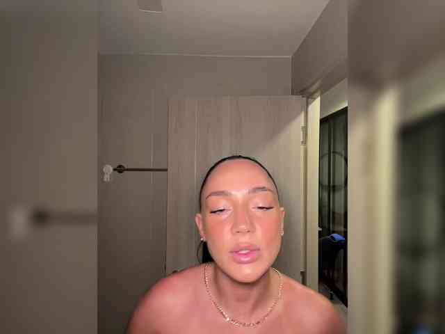 BabyTati21 webcam