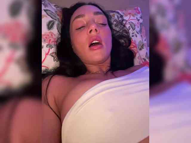 BabyTati21 webcam