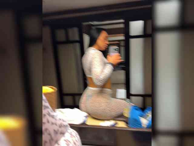 babytati21's live room