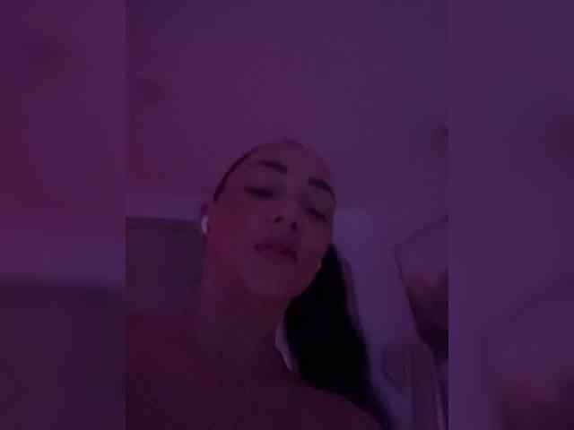 BabyTati21 webcam