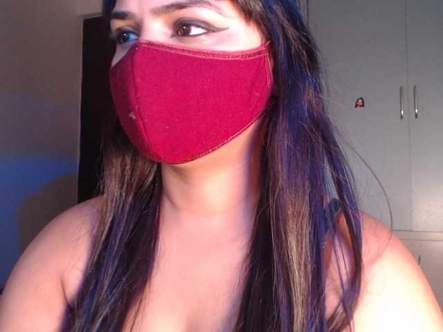 Itshotanu, en vivo ahora en BongaCams
