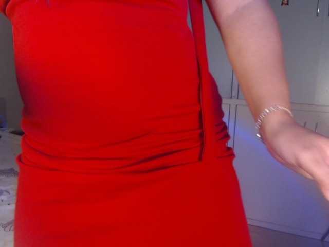 Itshotanu live cam on BongaCams