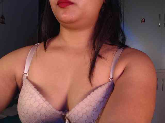 Itshotanu webcam