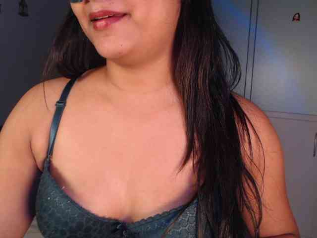 Itshotanu webcam
