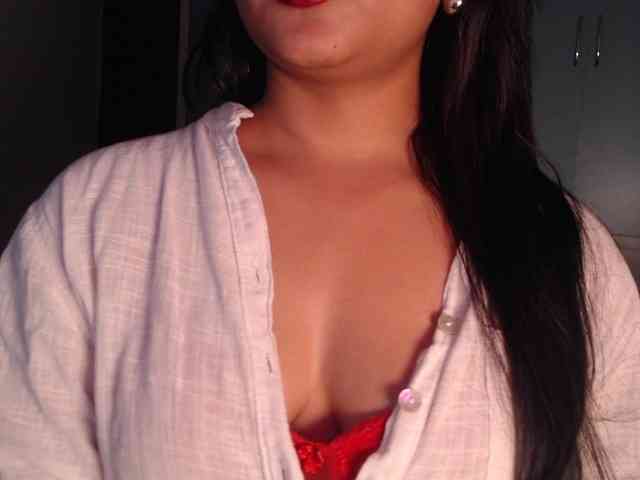 Itshotanu webcam