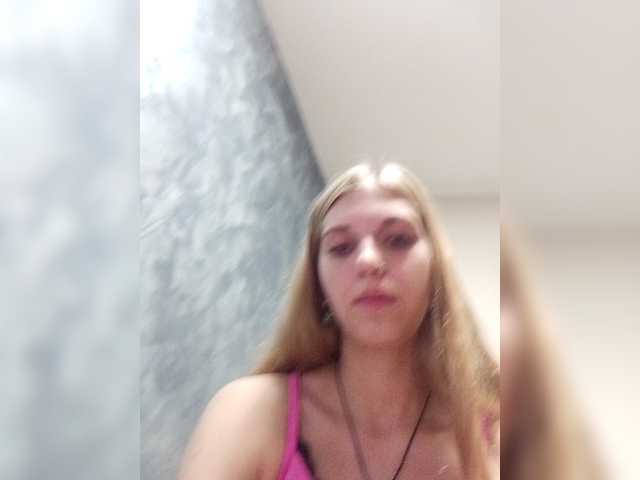 MysticLuna600 live cam on BongaCams