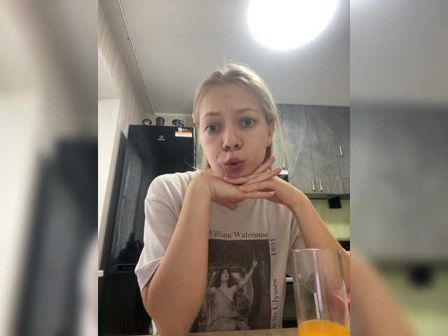 Atiik live cam on BongaCams