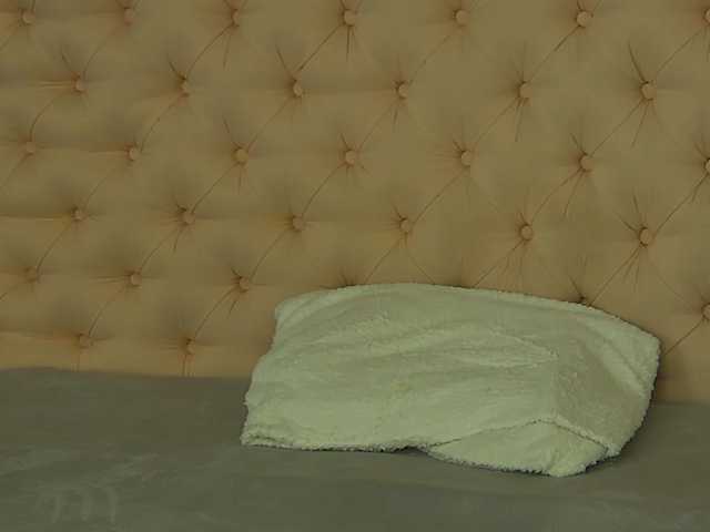 NewLuxxy live cam on BongaCams