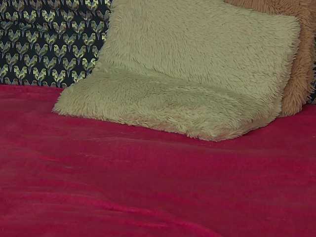 NewLuxxy live cam on BongaCams