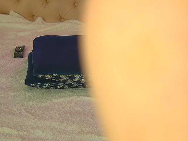NewLuxxy live cam on BongaCams
