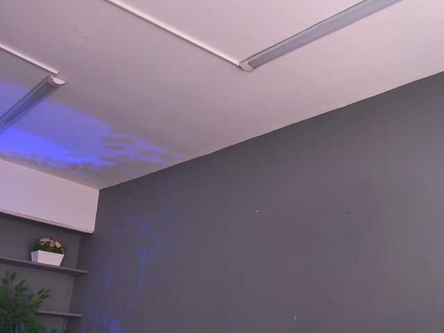 NewLuxxy live cam on BongaCams