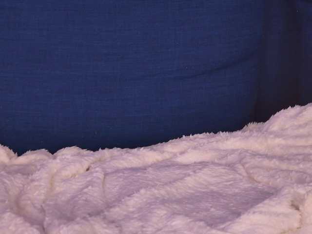 NewLuxxy, en vivo ahora en BongaCams
