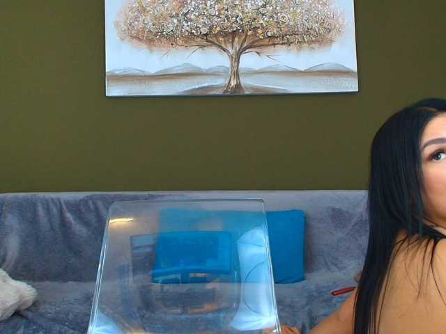 JazminBunny, en vivo ahora en BongaCams