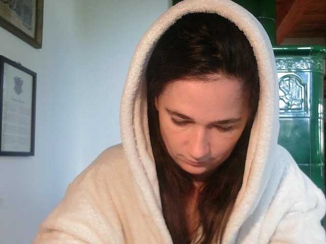 AmanelWhite