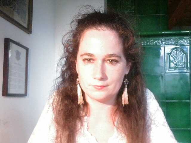 AmanelWhite