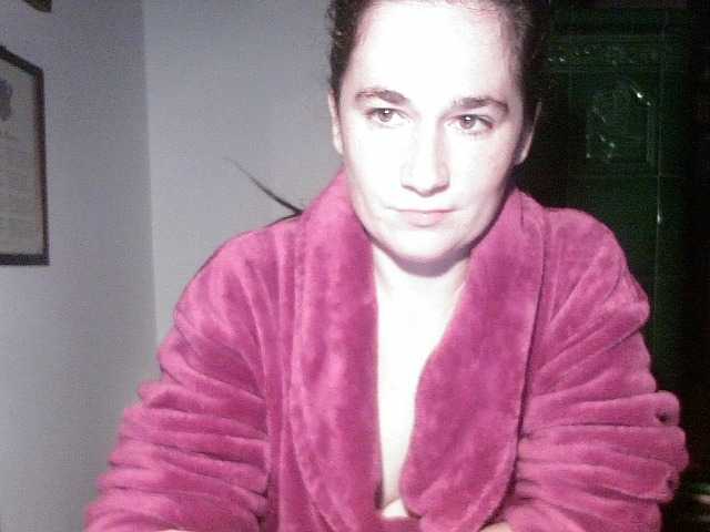 AmanelWhite live cam on BongaCams