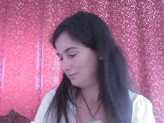 AmanelWhite