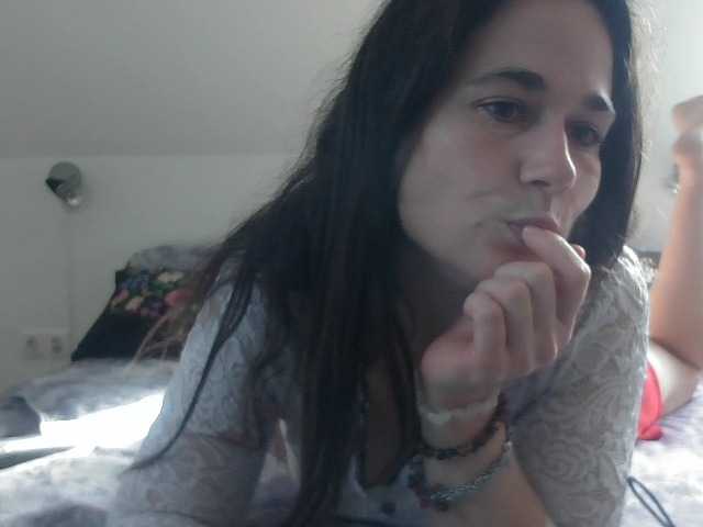 AmanelWhite