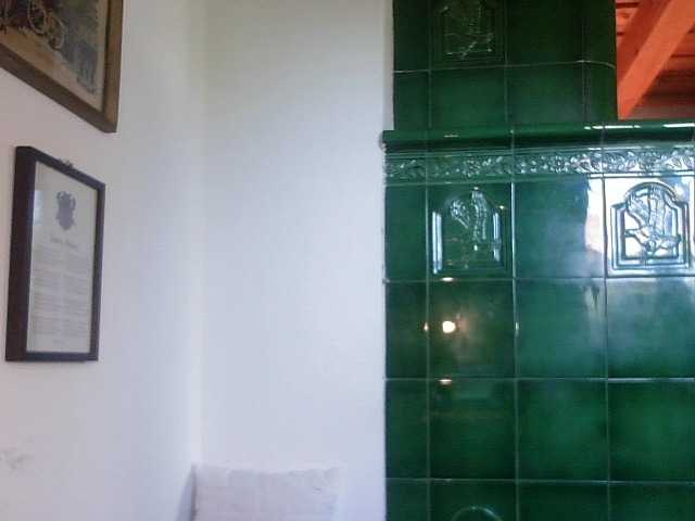 AmanelWhite