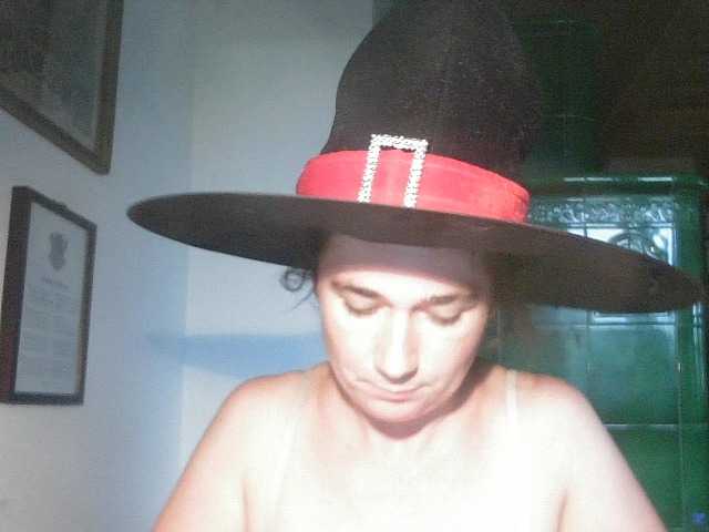 AmanelWhite