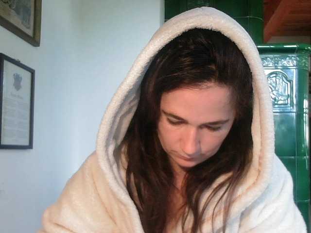 AmanelWhite