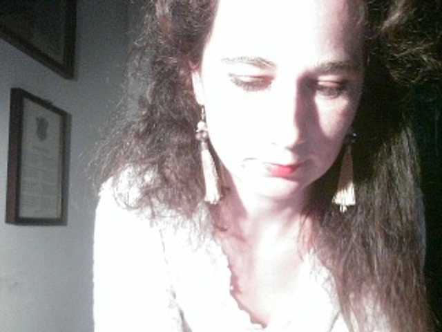 AmanelWhite