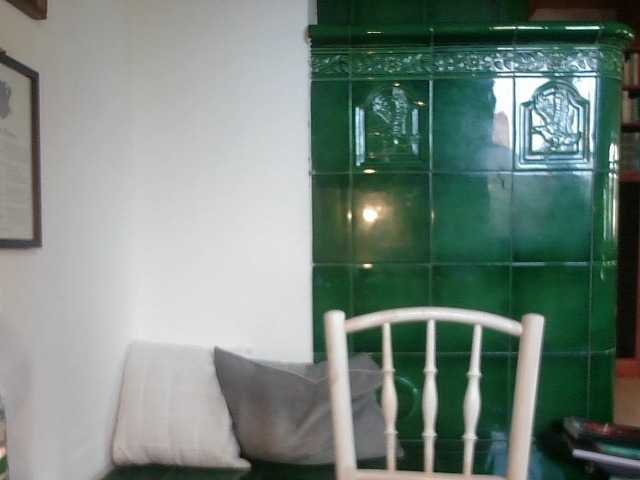 AmanelWhite