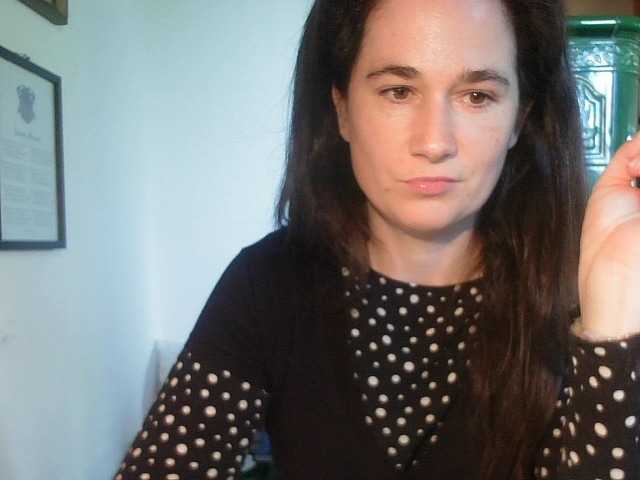 AmanelWhite live cam on BongaCams