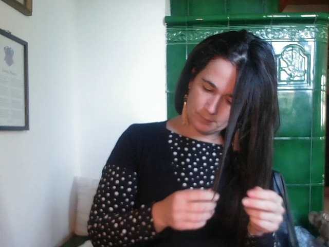 AmanelWhite