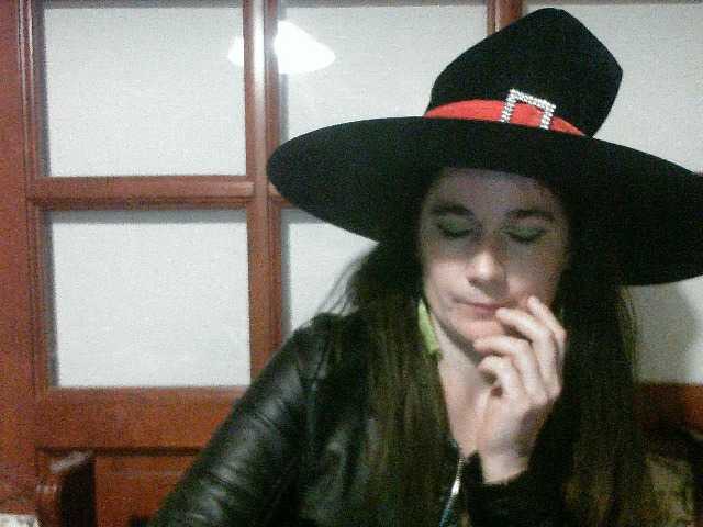 AmanelWhite